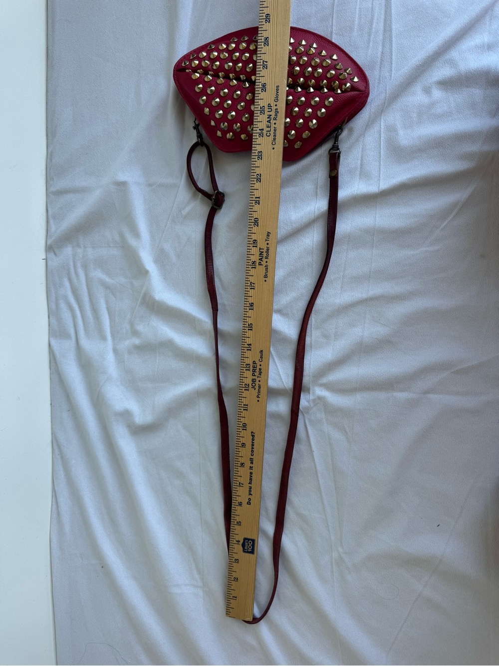 Jingpin red studded lips purse mwah faux leather adjustable strap rockabilly kis - Picture 12 of 13